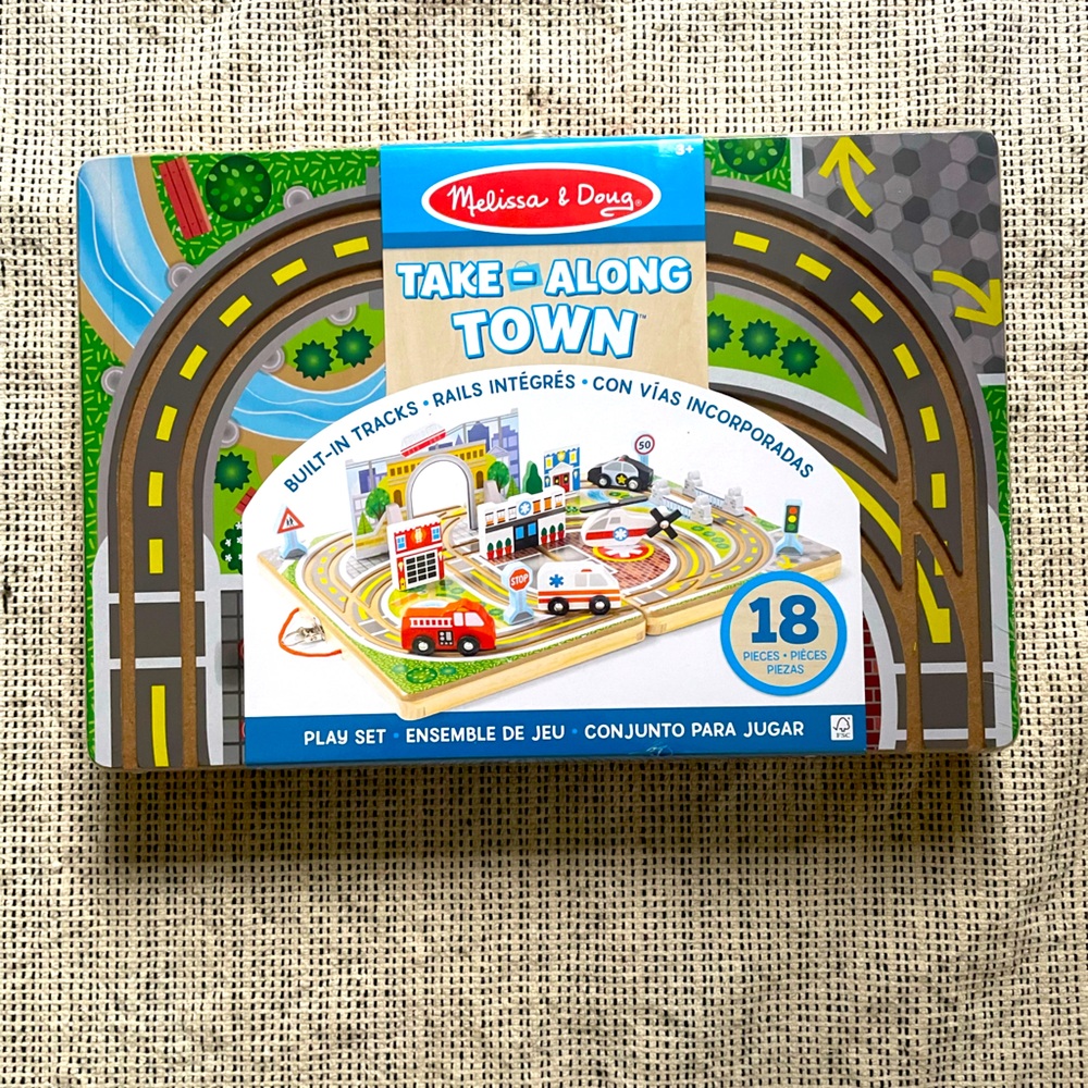 Melissa and Doug Take along Town new sealed